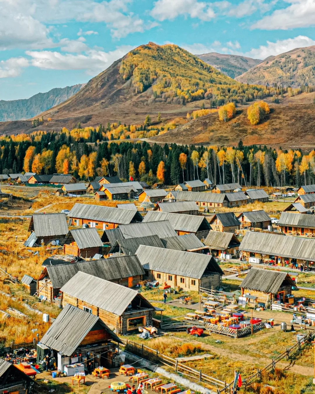 新疆9-10月旅游攻略：秋色与人文的终极指南