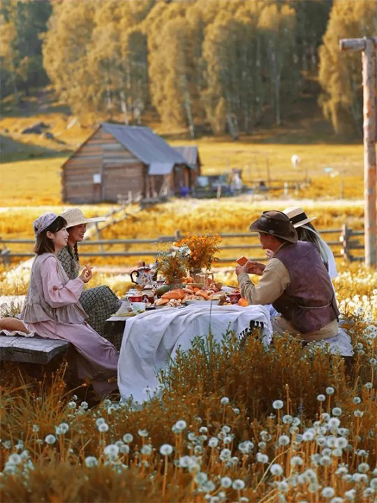 新疆旅游2个人要花多少钱？最新超全预算攻略+省钱技巧