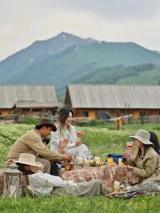 新疆旅游人文景点深度攻略：丝路千年文明交融