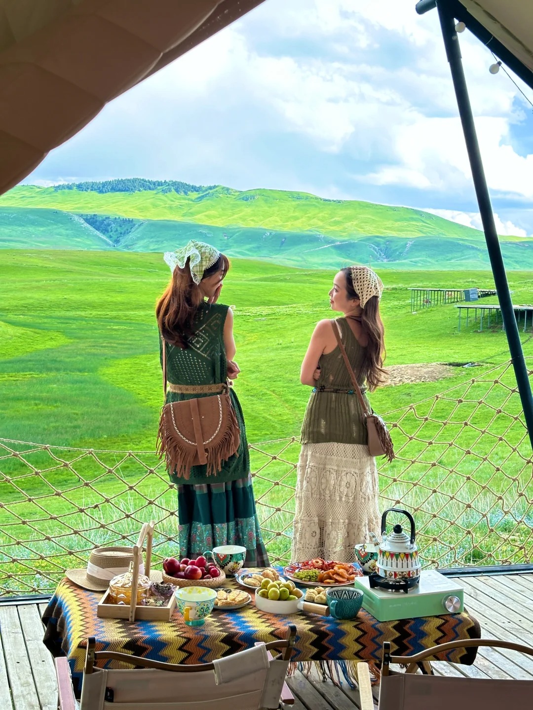 新疆旅游小团多少钱？北疆 / 阿勒泰线路报价 + 预算指南