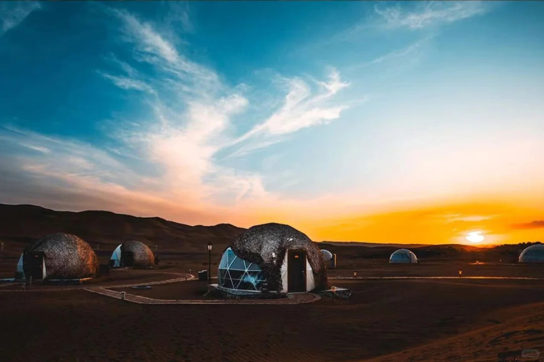 新疆旅游最值得去的10大景点 | 2025终极攻略