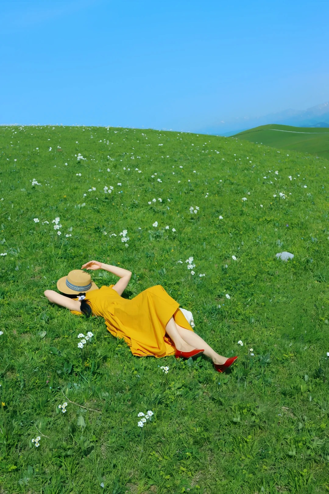 五一畅游新疆：2026年五一假期新疆天气全攻略与旅行指南