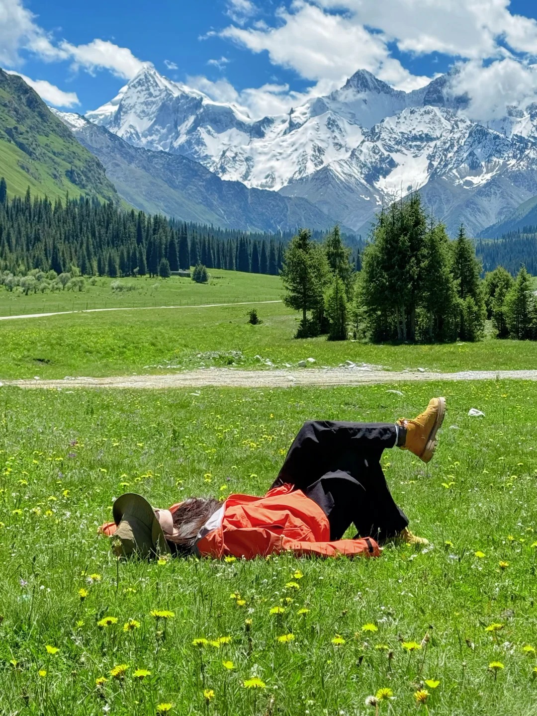 新疆旅游攻略必玩的10大景点：盘点2026新疆必去打卡地