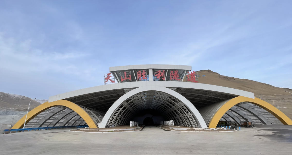 天山胜利隧道旅游攻略：穿越天山之心，解锁南北疆全景盛宴