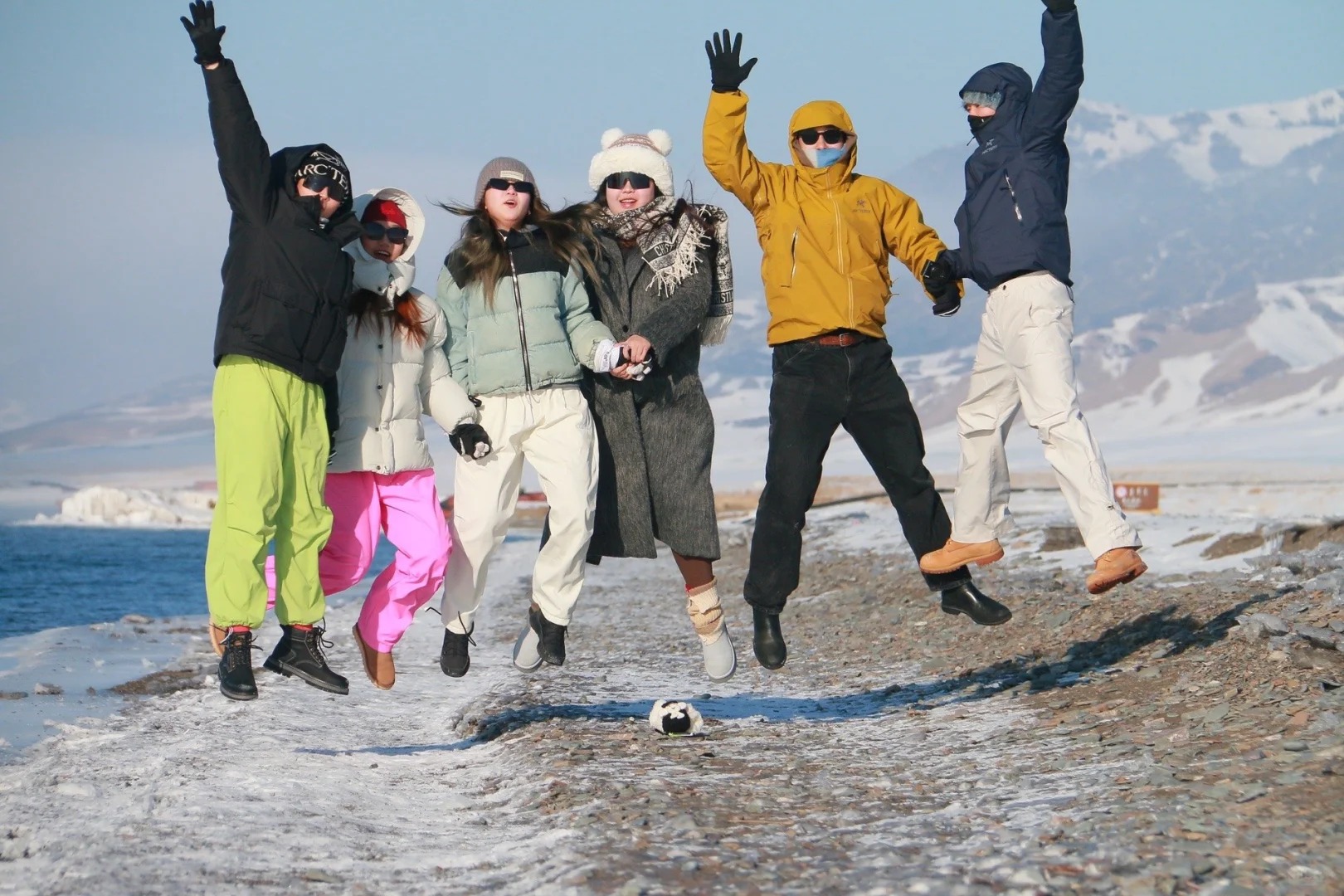 新疆七月适合玩吗？：七月新疆盛夏西域避暑/草原/沙漠全指南