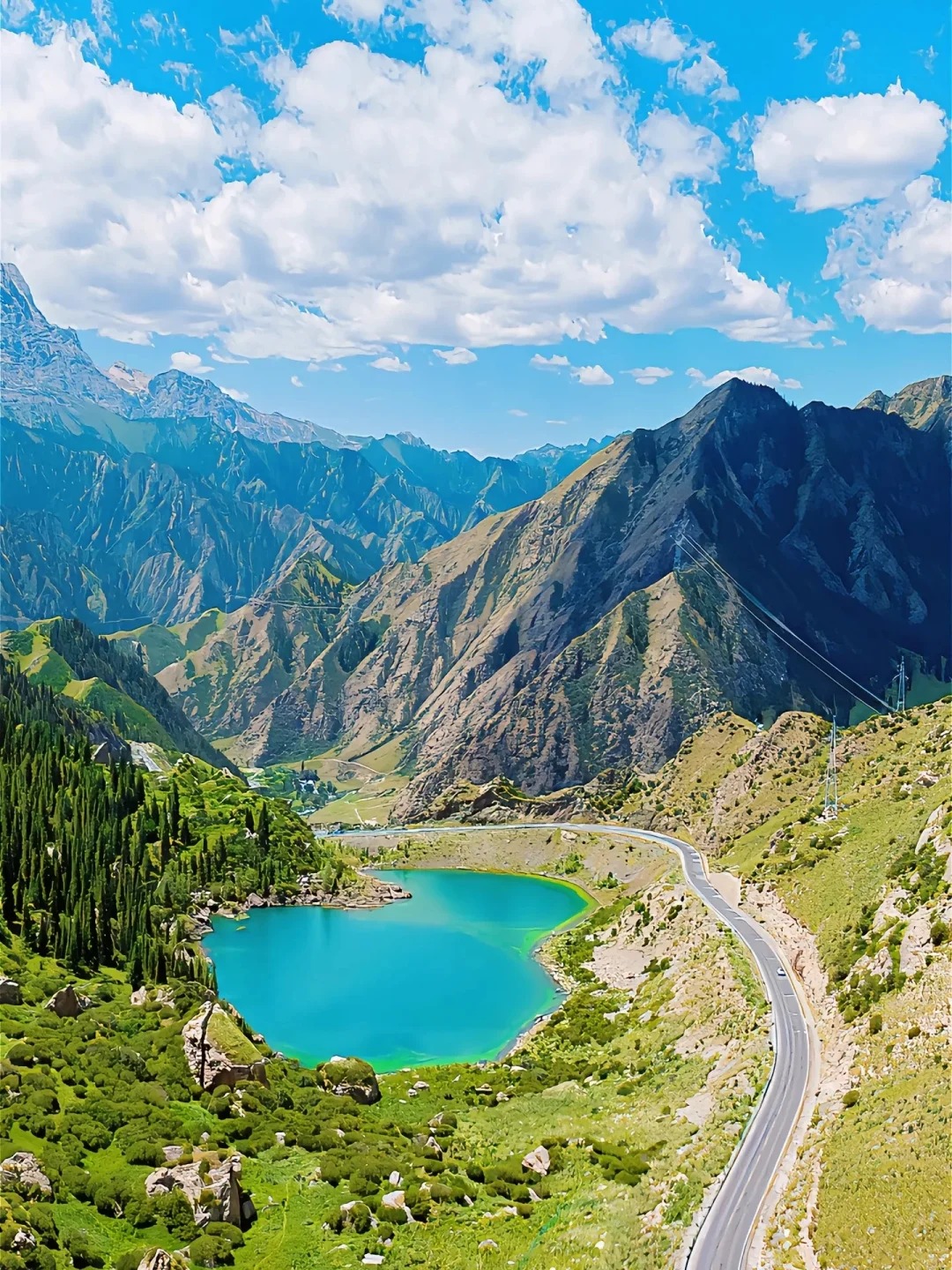 2026 新疆独库公路几月份开通？独库公路全攻略（自驾行程 + 避坑指南）